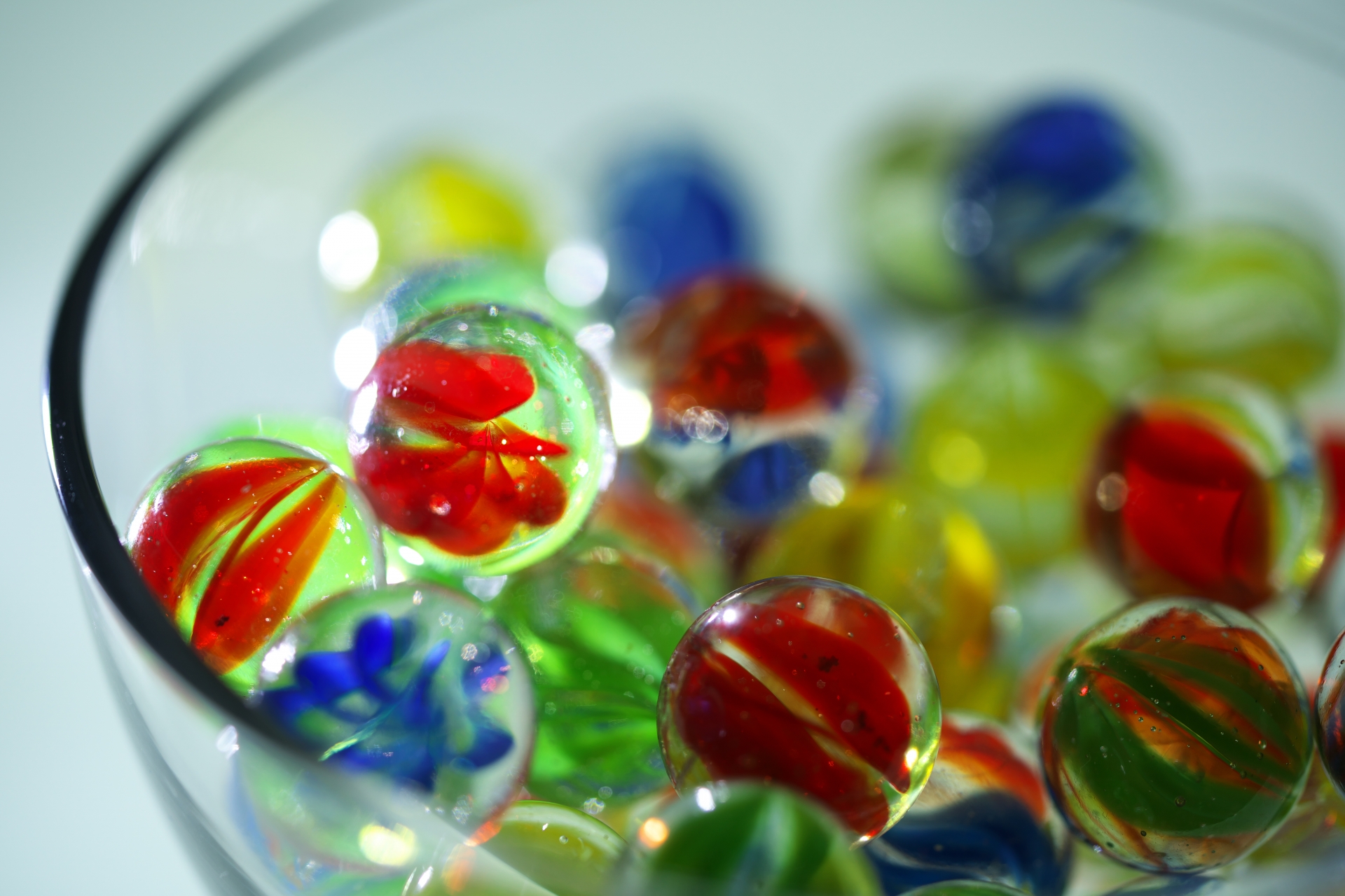 評価制度も人事の悩みも 普遍的な体系で一気に解決する人事のプロフェッショナル フォー ノーツ株式会社